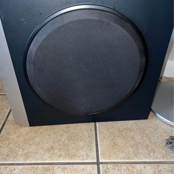 Sony HCD-FX900W DVD Dream home theater system with 1000 watts 5 DVDs changer - Picture 7 of 9